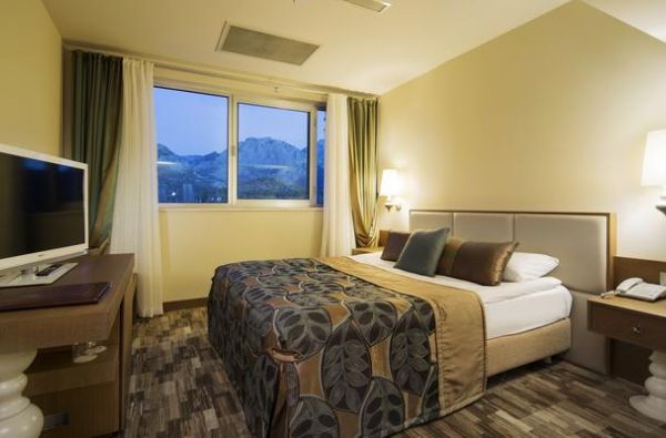 KEMERAS. Sunku atsispirti mintims apie atostogas?Sustok akimirka žavinga.Jūs jų nusipelnėte. Tad nieko nelaukite ir kraukitės lagaminus. Keliaujam į saulėtąją Turkiją.Skrydis,7 n. 5* KILIKYA PALACE GOYNUK viešbutyje su „ultra viskas įskaičiuota“ maitinimu