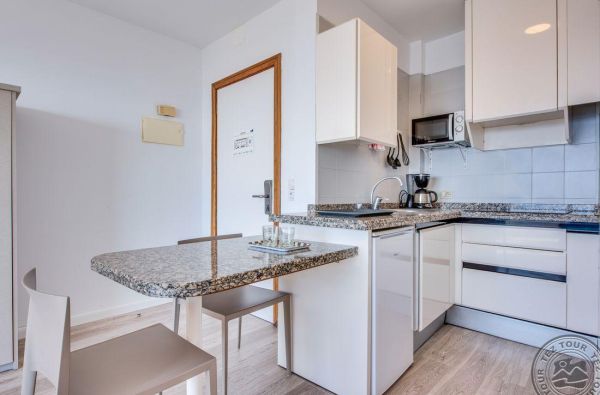 Puerto de Santiago. Aplankykite vieną gražiausių ir populiariausių salų žemėje - TENERIFĘ. Skrydis, 7n. viešbutyje VIGILIA PARK 2*, be maitinimo - nuo 510 €!