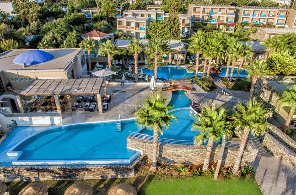 KRETA. Viskas, ko reikia. Skrydis, 7n. puikiame BLUE SEA BEACH 5* viešbutyje su pusryčiais ir vakariene.
