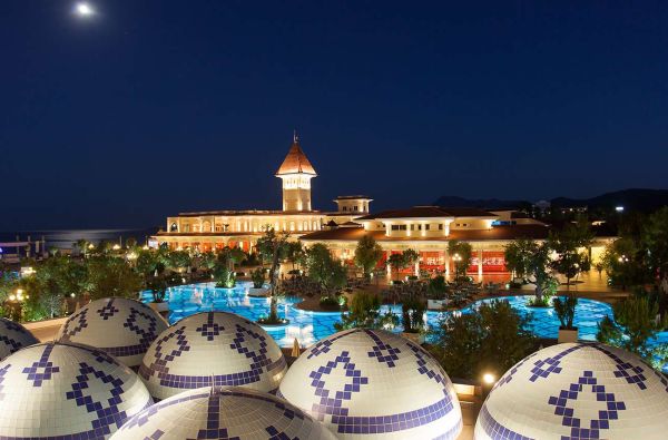 TEKIROVA. Nuotykiai, karšta saulė, šilta jūra ir nepamirštami įspūdžiai GURAL PREMIER TEKIROVA 5* viešbutyje – tobulas pasirinkimas svajonių atostogoms Turkijoje! Skrydis, 7 n. VIP klasės 5* viešbutyje su „ultra viskas įskaičiuota“ maitinimu