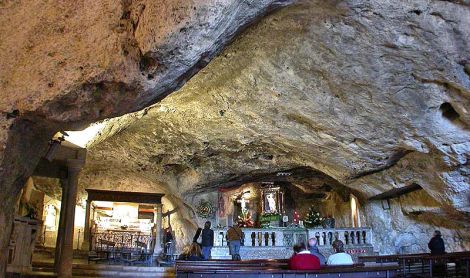Italija. Monte Sant Andželo.