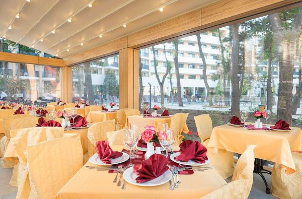 Smagių akimirkų kupinos atostogos Bulgarijoje 4* viešbutyje HVD CLUB BOR  su skrydžiu ir maitinimu „viskas įskaičiuota“