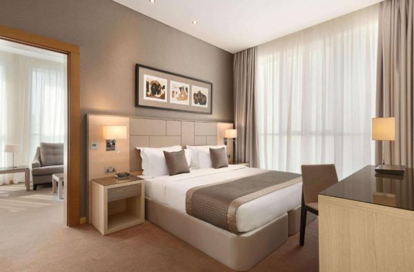 DUBAJUS. Atraskite poilsį Jungtiniuose Arabų Emiratuose. Skrydis, 7 n. TRYP BY WYNDHAM ABU DHABI 4* viešbutyje su pusryčiais tik nuo 839 EUR
