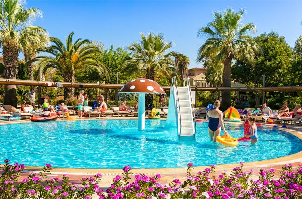 FETIJA. Išsvajotosios atostogos Turkijoje CLUB TUANA 5* viešbutyje - tikra dovana sau! Skrydis, 7 nakvynės, maitinimas "ultra viskas įskaičiuota" - viskas už puikią kainą!