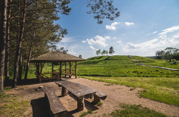 Bėčionių piliakalnis