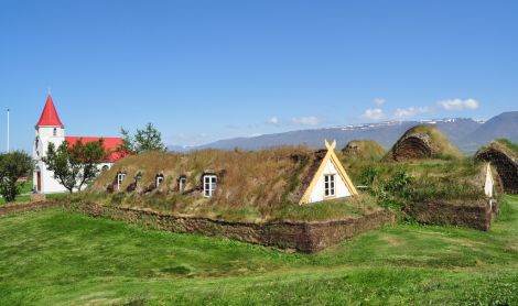 Islandija. Užgesę ugnikalniai, lavos laukai ir elfų sakmės 8d.