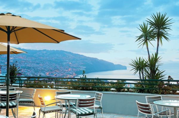 Funšalis. Jaukiam, romantiškam poilsiui MADEIROJE. Skrydis, 7n. viešbutyje MADEIRA PANORAMICO 4* su pusryčiais ir vakarienėmis - nuo 689 €!