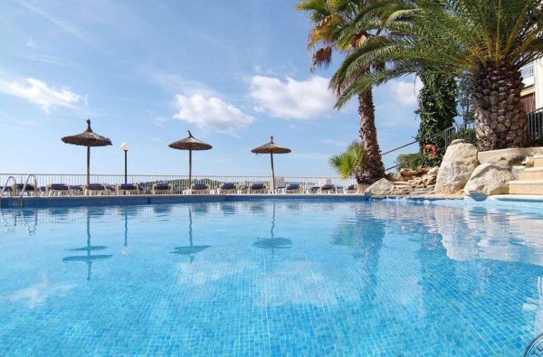 Magalufas. Viliojanti Maljorka: žydra jūra, balto smėlio paplūdimiai... Skrydis, 7n. viešbutyje  BAHIA PRINCIPE SUNLIGHT CORAL PLAYA 4*, su pusryčiais ir vakarienėmis - nuo 609 €!