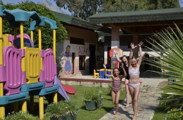 KEMERAS.Populiarioji vasaros žvaigždė, kviečia į svečius! Laikas atsipalaiduoti - pagaudykite saulės spindulius, įmerkite kojas į šiltą jūrą. Skrydis, 7 n. 4* SHERWOOD  GREENWOOD RESORT viešbutyje su „viskas įskaičiuota" maitinimu–Jūsų nuotykių vasara.