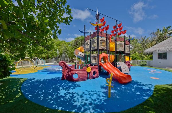 Aktyvios šeimos atostogos Maldyvuose! Skrydis, pervežimas ir 7 n. viešbutyje KANDIMA 5* su pusryčiais ir vakarienėmis plius