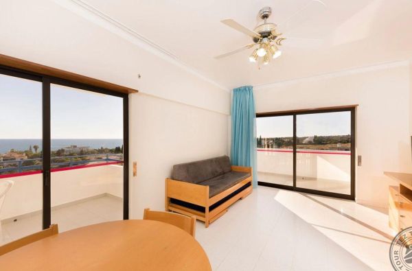 ALBUFEIRA - Armasaun de Pera. Saulėtos atostogos ALGARVĖJE. Skrydis, 7n. viešbutyje BE SMART TERRACE ALGARVE 3*, be maitinimo - nuo 485 €!