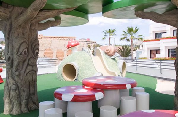 Plaja de las Amerikas. Linksmybių ir aktyvaus poilsio mėgėjų atostogos TENERIFĖJE. Skrydis, 7n. viešbutyje GALA 4*, su pusryčiais - nuo 669 €!