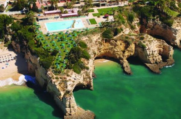 ALBUFEIRA - Armasaun de Pera. Ideali vieta Jūsų rudens atostogoms ALGARVĖJE. Skrydis, 7n. viešbutyje PESTANA VIKING 4*, su pusryčiais - nuo 615 €!