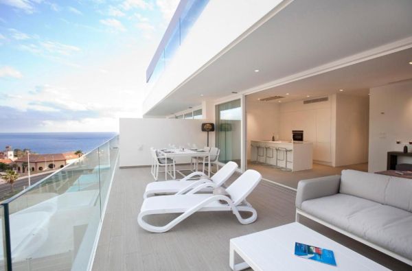 Kosta Adechė. Nepriekaištingas poilsis moderniame viešbutyje - TENERIFĖJE. Skrydis, 7n. viešbutyje BAOBAB SUITES 5*, su pusryčiais - nuo 1173 €!