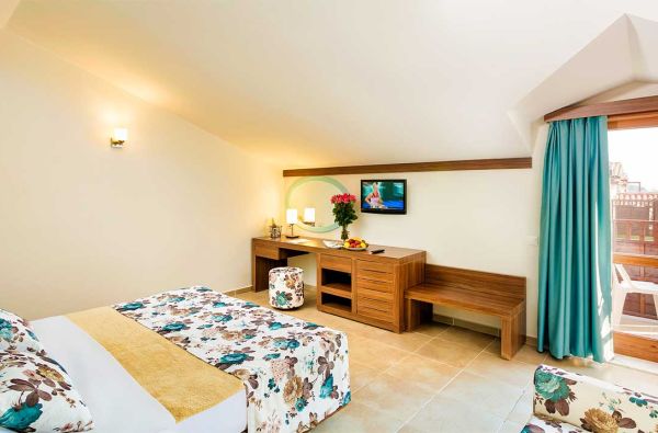 FETIJA. Išsvajotosios atostogos Turkijoje CLUB TUANA 5* viešbutyje - tikra dovana sau! Skrydis, 7 nakvynės, maitinimas "ultra viskas įskaičiuota" - viskas už puikią kainą!