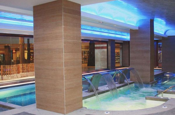 BENALMADENA. Truputis egzotikos išsiilgusiems – Pietų Ispanijoje. Skrydis, 7n. viešbutyje HOLIDAY WORLD POLYNESIA HOTEL 4*, su pusryčiais - nuo 829 €!