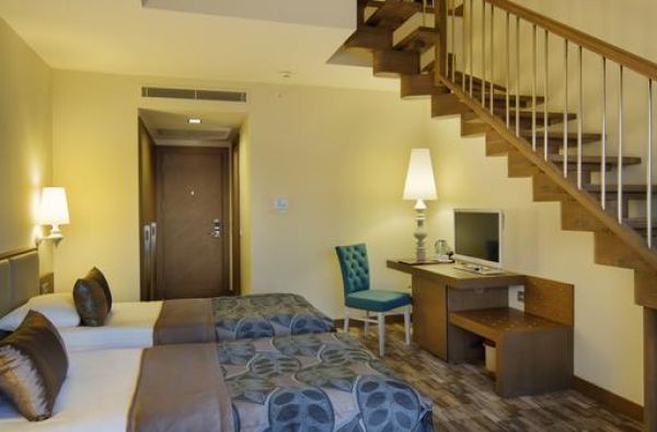 KEMERAS. Sunku atsispirti mintims apie atostogas?Sustok akimirka žavinga.Jūs jų nusipelnėte. Tad nieko nelaukite ir kraukitės lagaminus. Keliaujam į saulėtąją Turkiją.Skrydis,7 n. 5* KILIKYA PALACE GOYNUK viešbutyje su „ultra viskas įskaičiuota“ maitinimu