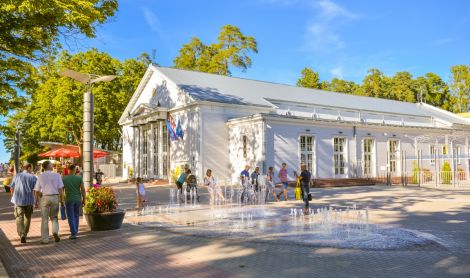 Latvija. Dzintari koncertų salė.