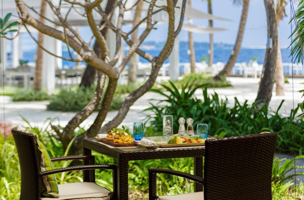 Romantiškos atostogos Maldyvuose! Skrydis, pervežimas ir 7 n. viešbutyje KURUMBA MALDIVES 5* su pusryčiais ir vakarienėmis