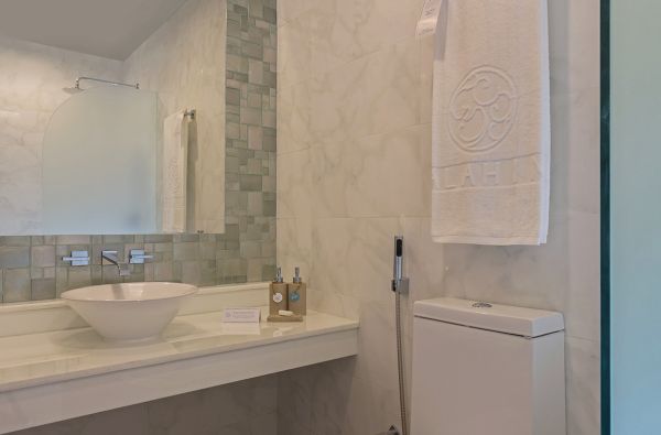 Saulėtos atostogos Maldyvuose! Skrydis, pervežimas ir 7 n. viešbutyje MALAHINI KUDA BANDOS 4* su pusryčiais ir vakarienėmis