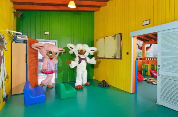 TORREMOLINOS. Smagios šeimos atostogos – Pietų Ispanijoje. Skrydis, 7n. viešbutyje SOL PRINCIPE 4*, su pusryčiais ir vakariene - nuo 729 €!