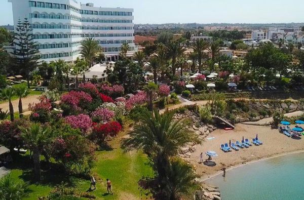 Nepamirštamos atostogos Kipre 4* viešbutyje CRYSTAL SPRINGS BEACH !