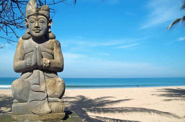 Modernusis Singapūras ir dvasingasis Balis su poilsiu kurorte prie Indijos vandenyno 14d.