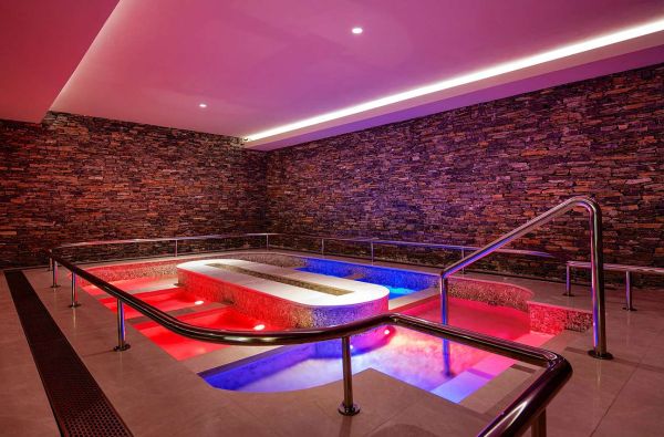 BELEKAS. Aktyvios vasaros atostogos Turkijoje su teniso rakete! TITANIC DELUXE GOLF BELEK 5* viešbutis – tobulas pasirinkimas aktyvaus poilsio mėgėjams! Skrydis, 7 nakvynės VIP klasės 5* viešbutyje su „ultra viskas įskaičiuota“ maitinimu