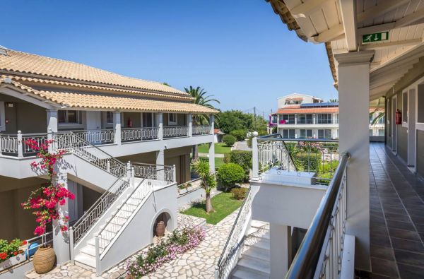 KORFU. Jaukios atostogos. Skrydis, 7n.  ACHARAVI BEACH 4* viešbutyje su pusryčiais ir vakarienėmis.