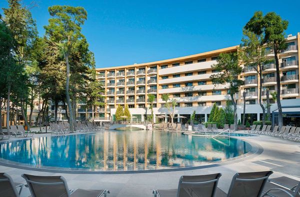 Smagių akimirkų kupinos atostogos Bulgarijoje 4* viešbutyje HVD CLUB BOR  su skrydžiu ir maitinimu „viskas įskaičiuota“