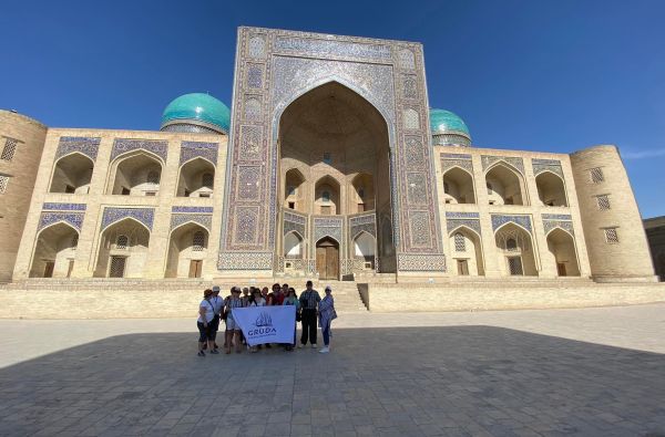 Uzbekija – legendiniu Šilko keliu, aplankant  Samarkandą - vieną seniausių pasaulio miestų 9d.