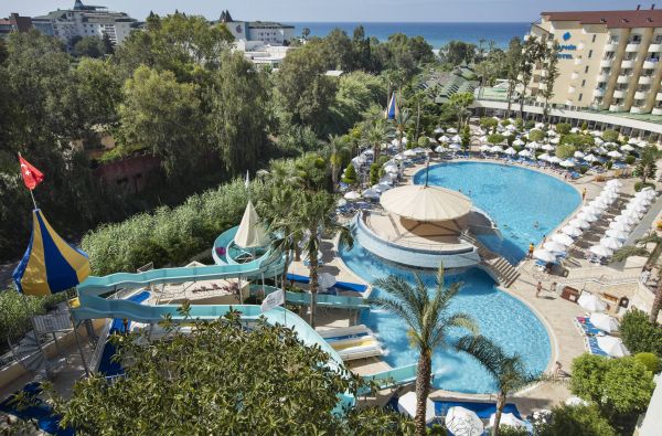 ALANIJA. Saulėtos atostogos. Skrydis, 7n. puikiame viešbutyje SAPHIR 4* su viskas įskaičiuota plius maitinimu!