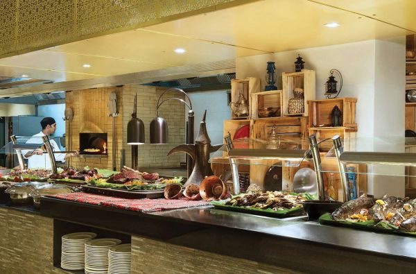 DUBAJUS. Pajuskite rytietiško svetingumo atmosferą DOUBLE TREE BY HILTON RESORT & SPA MARJAN ISLAND 5* viešbutyje. Skrydis, 7 n su pusryčiais tik nuo 1085 EUR