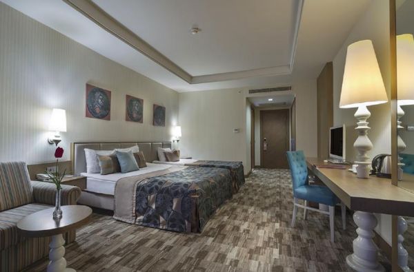 KEMERAS. Sunku atsispirti mintims apie atostogas?Sustok akimirka žavinga.Jūs jų nusipelnėte. Tad nieko nelaukite ir kraukitės lagaminus. Keliaujam į saulėtąją Turkiją.Skrydis,7 n. 5* KILIKYA PALACE GOYNUK viešbutyje su „ultra viskas įskaičiuota“ maitinimu