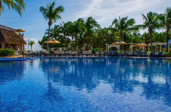 Nuotaikingos ir saulėtos atostogos Meksikoje! Skrydis, pervežimas ir 10 n. viešbutyje Catalonia Playa Maroma 5* su „viskas įskaičiuota“