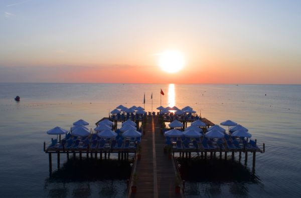 KEMERAS. Sužvejokite vasaros atostogas jau dabar! Poilsiaukite stilingame BARUT KEMER COLLECTION 5* viešbutyje Turkijoje ir mėgaukitės pasaulinio lygio aptarnavimu! Skrydis, 7 nakvynės 5* viešbutyje su „ultra viskas įskaičiuota“ maitinimu