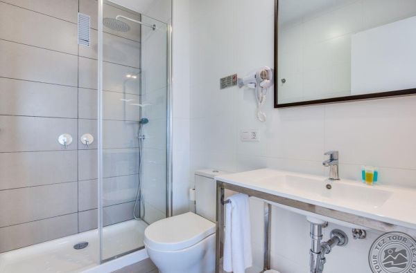 Puerto de Santiago. Aplankykite vieną gražiausių ir populiariausių salų žemėje - TENERIFĘ. Skrydis, 7n. viešbutyje VIGILIA PARK 2*, be maitinimo - nuo 510 €!