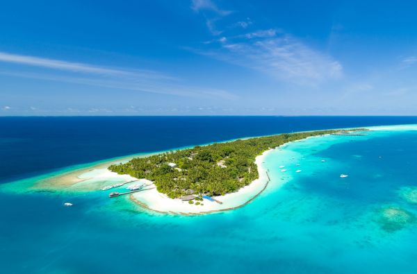 Šeimos atostogos Maldyvuose! Skrydis, pervežimas ir 7 n. viešbutyje KURAMATHI MALDIVES 4+*