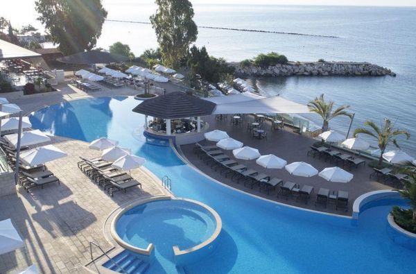 Įsimintinos atostogos saulėtame Kipre, 5* viešbutyje THE ROYAL APPOLONIA 