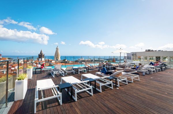 Funšalis. Atostogos stilingame, istoriją menančiame viešbutyje MADEIROS sostinės širdyje. Skrydis, 7n. viešbutyje CASTANHEIRO BOUTIQUE  4+* su pusryčiais ir vakarienėmis - nuo 799 €!