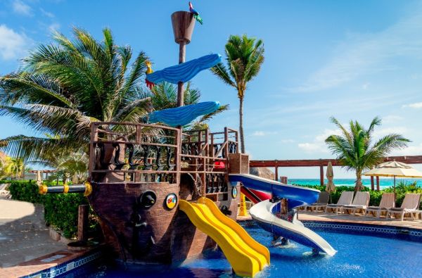 Šeimos atostogos Meksikoje! Skrydis, pervežimas ir 10 n. viešbutyje Fiesta Americana Condesa Cancun 5* su „viskas įskaičiuota“