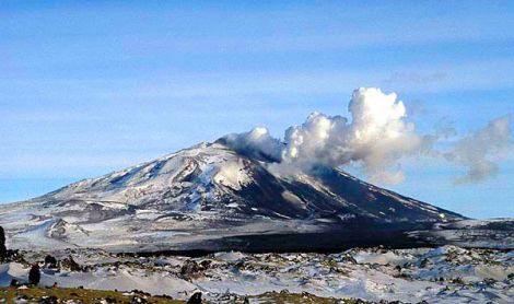 Islandija. Užgesę ugnikalniai, lavos laukai ir elfų sakmės 8d.