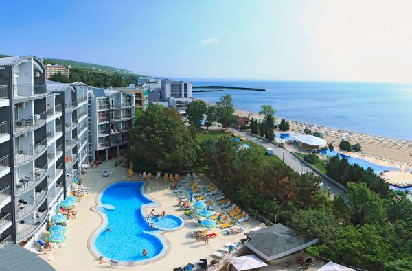Planuokite įspūdingas vasaros atostogos Bulgarijoje 4* viešbutyje LUNA su skrydžiu ir maitinimu, „pusryčiai ir vakarienė plius“