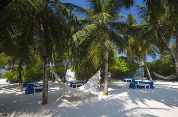 Prabangus poilsis Maldyvuose! Skrydis, pervežimas ir 7 n. viešbutyje VELASSARU MALDIVES 5* su pusryčiais ir vakarienėmis