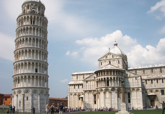 Nepamirštamas savaitgalis Pizoje 4d.