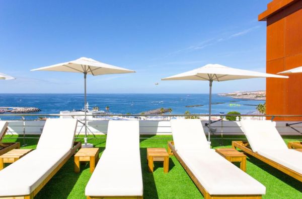 Kosta Adechė. Nuostabus laikas su šeima TENERIFĖJE. Skrydis, 7n. viešbutyje BE LIVE EXPERIENCE LA NINA 4*, su "viskas įskaičiuota" - nuo 735 €!