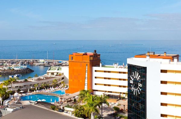 Kosta Adechė. Nuostabus laikas su šeima TENERIFĖJE. Skrydis, 7n. viešbutyje BE LIVE EXPERIENCE LA NINA 4*, su "viskas įskaičiuota" - nuo 735 €!