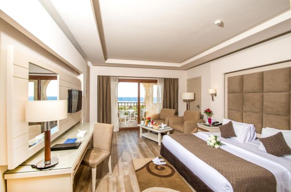 Charmillion Club Resort 5