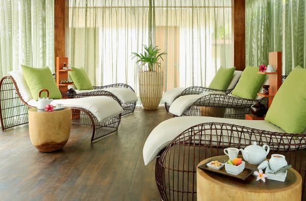 Romantiškos atostogos Maldyvuose! Skrydis, pervežimas ir 7 n. viešbutyje KURUMBA MALDIVES 5* su pusryčiais ir vakarienėmis