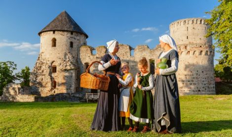 Latvija. Cėsio pilis.